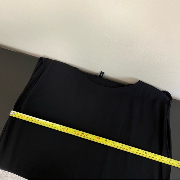 Eileen Fisher 100% Silk Long Sleeveless Top - Picture 13 of 16